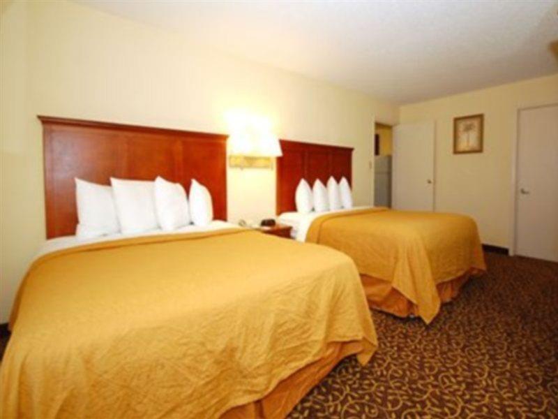 Quality Inn & Suites Lexington Quarto foto